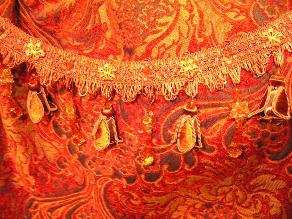 How to Use Trims, Tassels, and Fringe Fabrics That Go Tucson, Arizona