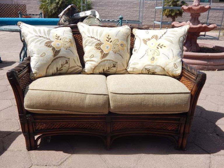 5 Tips for Furniture Reupholstery in Tucson, AZ Fabrics That Go